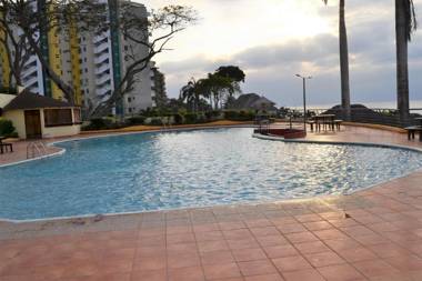 Encantador departamento frente al mar con WIFI