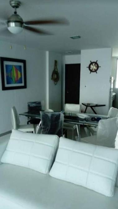 Dpto Moderno Frente al Mar. Edf: Deymar 7mo Piso