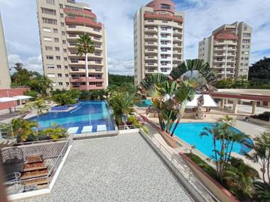 Departamento 4 habitaciones 12 personas vista al mar 8vo piso Playa Almendro