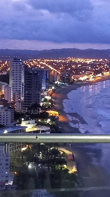 Grand Diamond Beach Departamento frente al mar