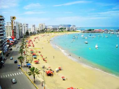 Chescos Hostel & Hotel