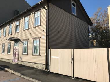 Contact Free Apartments with FREE PARKING by Dream Stay