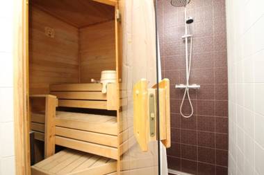 Tallinn City Apartments 4 bedroom with sauna and 2 bathroom