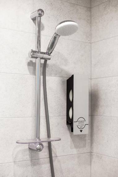 Bright Apartment near Bus Statioon