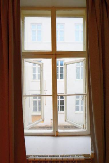 Old Town Alur Hostel & Bar