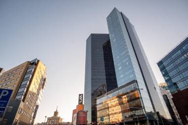 City Center Sky View Apartment on 27th Floor