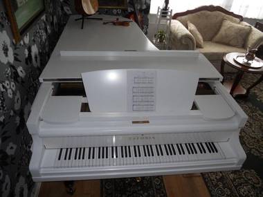 Kuressaare White Villa