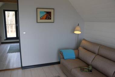 Piesta Kuusikaru riverside cottage in Soomaa region