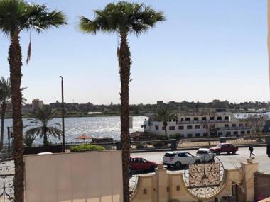 Ultra Loaloa Nile Maadi Hotel