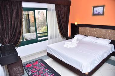 Royal Pyramids Hotel