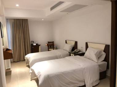Maxim Hotel