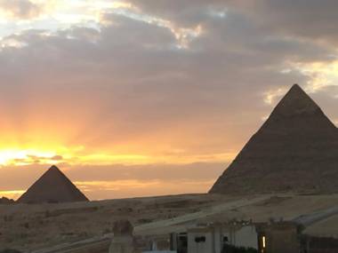 Golden Pyramids Guest House