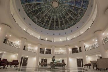 Sunrise Alex Avenue Hotel