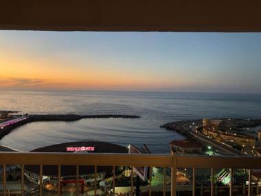 Blue Bay Beach-Families only