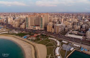 Apartment at San Stefano Grand Plaza