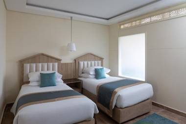 Jungle Aqua Park - By Pickalbatros