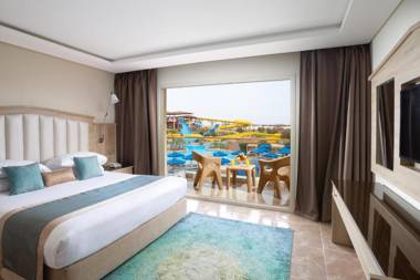 Jungle Aqua Park - By Pickalbatros