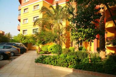 Esplanada Beach Apartment