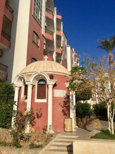 Desert Pearl Apartment