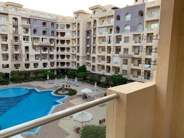 Florenza Khamsin 1 bedroom apartment with swimming pool view