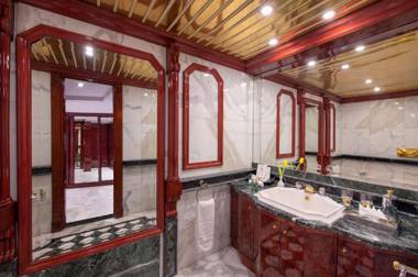 Sonesta St. George Hotel - Convention Center