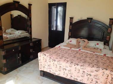 Pyramids Luxor Hotel & SPA