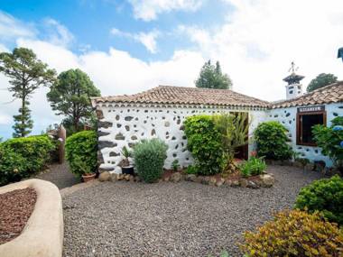 Authentic holiday home full of character with lots of privacy and stunning view