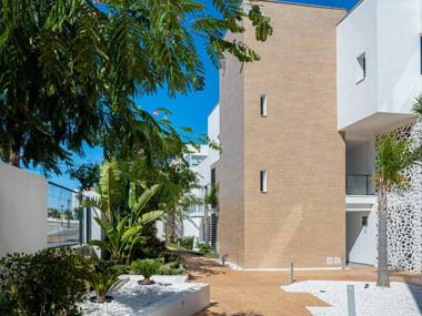 2226-Luxury sea view apartment