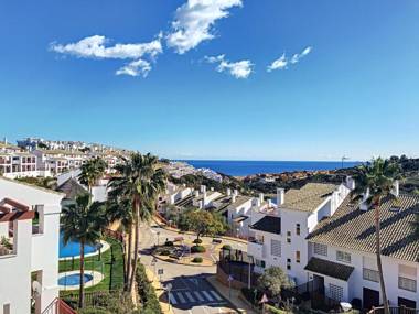 2253-Amazing penthouse huge terrace golf view