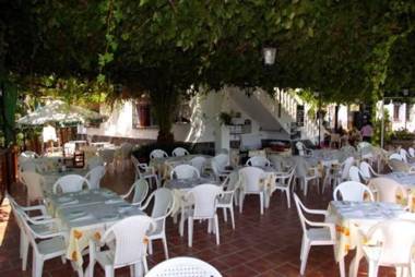 Hostal y Apartamento Rural Los Naranjos