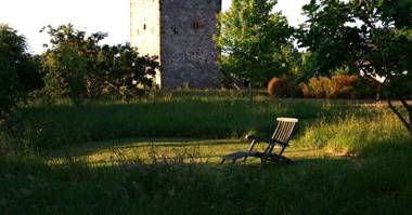 Hotel Torre De Villademoros