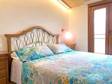 4 bedrooms house with terrace and wifi at Cretas