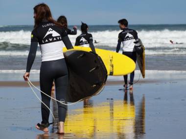 La Wave Surf House & School