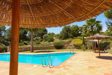 Las Colinas Golf & Country Club Residences