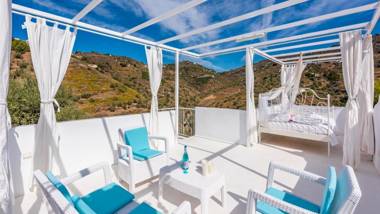 Villa Felicidad Sayalonga by Ruralidays