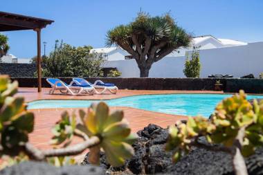 Casa Lola Lanzarote piscina climatizada y wifi free