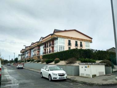 Apartamentos Playa de las Catedrales 3000