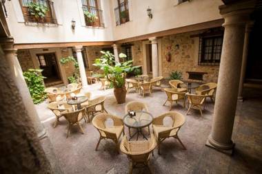 Hospedería Real Casona la Beltraneja