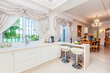 Cubo's Villa Bellavista La Jona