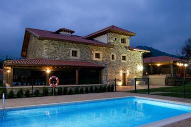 Hotel Suites Valles Pasiegos