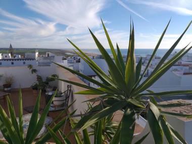 Apartamentos centro de Conil solo FAMILIAS