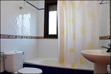 Chalet con piscina en Roche Viejo