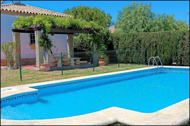 Bungalow Ramos III con piscina compartida