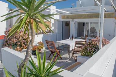 Conil town house with roof terrace and great views