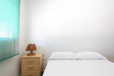 Global Properties Estudio para parejas con piscina en Canet playa