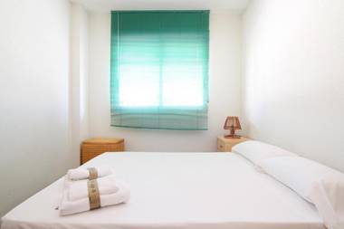 Global Properties Estudio para parejas con piscina en Canet playa