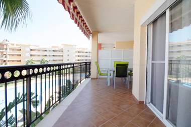 Global Properties Acogedor apartamento con terraza y piscina en Canet