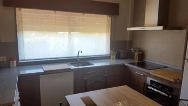 3 bedrooms appartement at A Guarda 800 m away from the beach with sea view enclosed garden and wifi