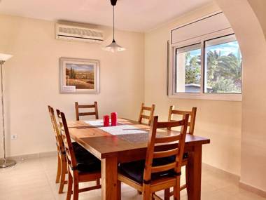 Villa Avondale 3bedroom villa with air-conditioning & private swimming pool