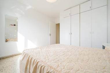 Hauzify I Apartament Esmeralda